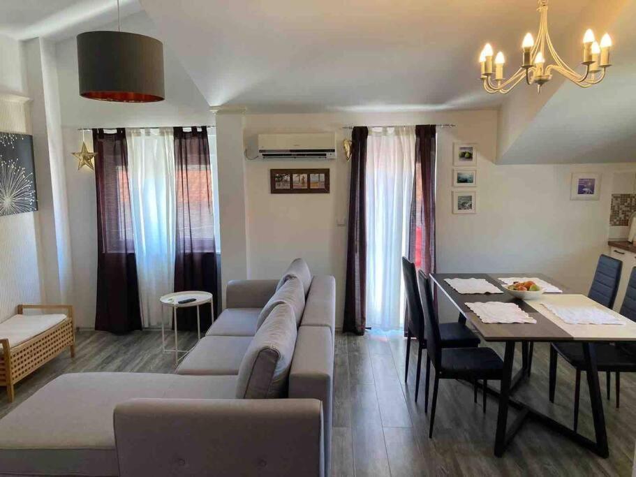 Apartment Near The Beach Сплит Экстерьер фото