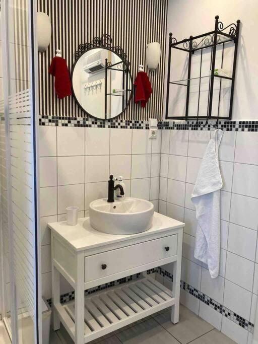 Apartment Near The Beach Сплит Экстерьер фото