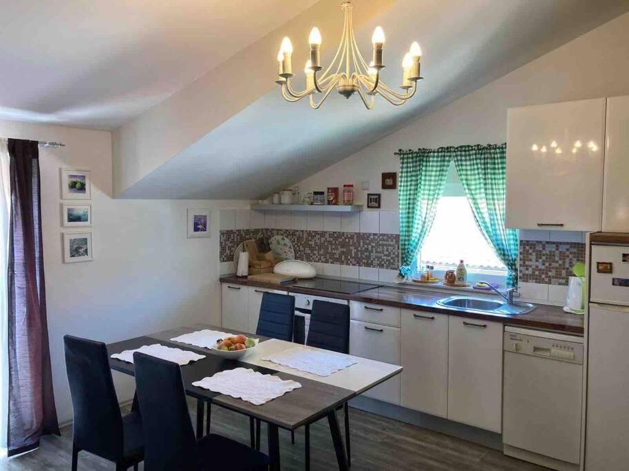 Apartment Near The Beach Сплит Экстерьер фото